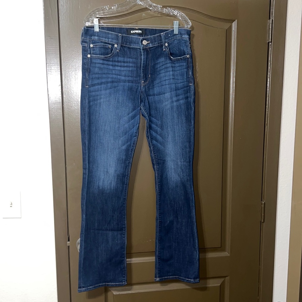 Express Women's Boot Cut Jeans in Dark Blue Wash